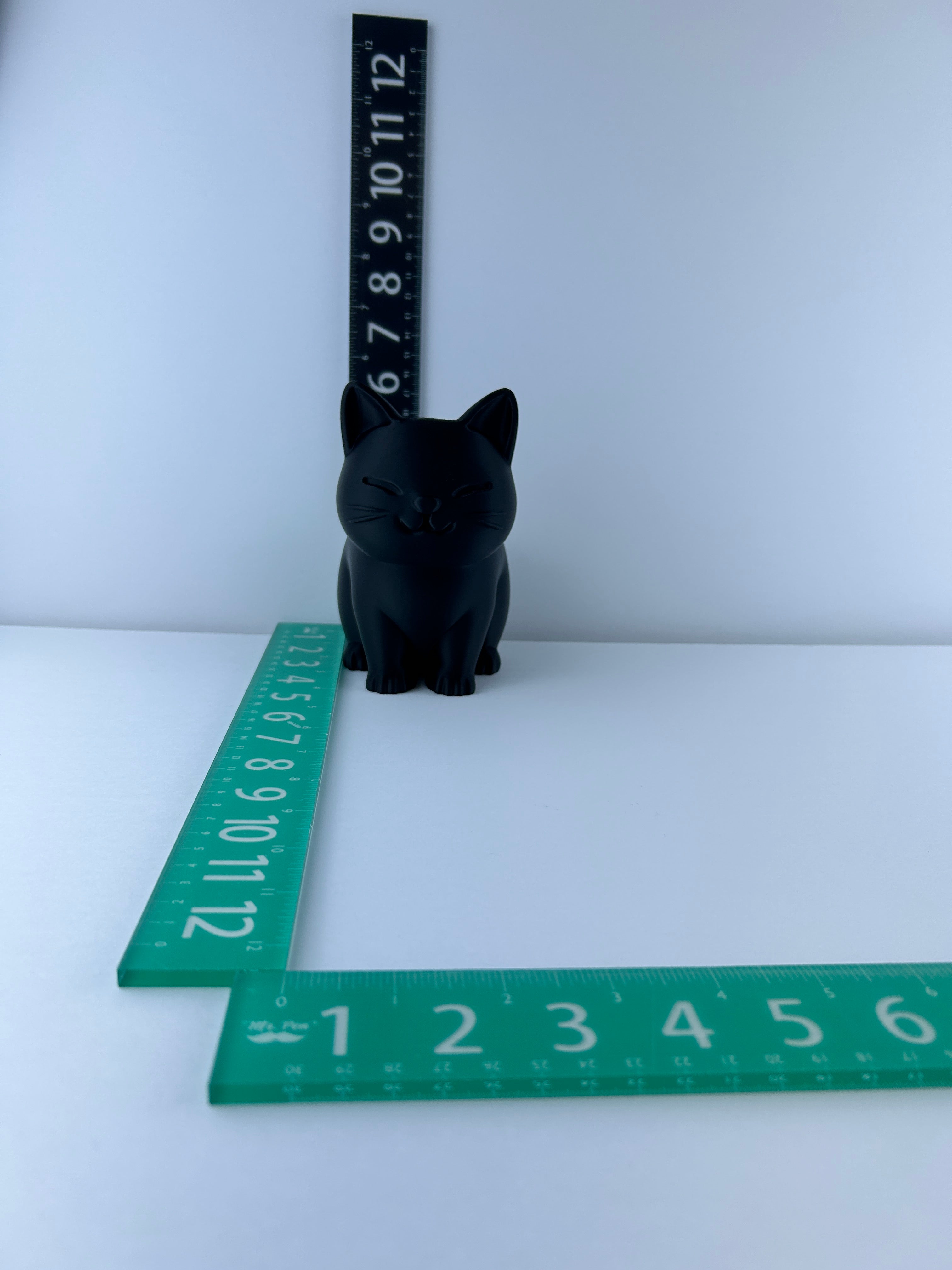 Cat Planter – Cute Sitting Cat Succulent Pot – Modern Desk Plant Holder – Small Indoor Decorative Planter – Gift for Cat Lovers