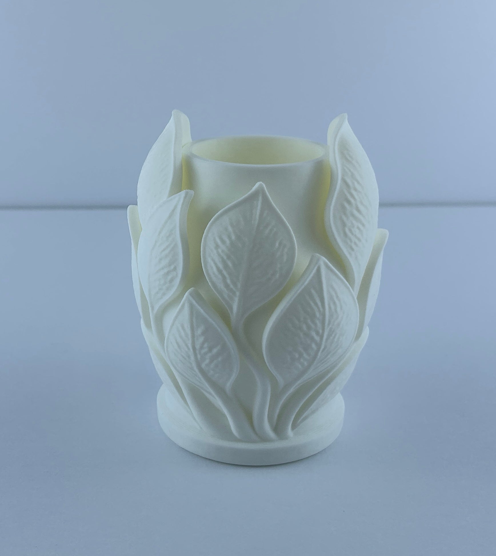 Leaf Planter – Botanical Succulent Pot – Modern Nature Inspired Indoor Plant Holder – Decorative Desk Planter – Unique Gift