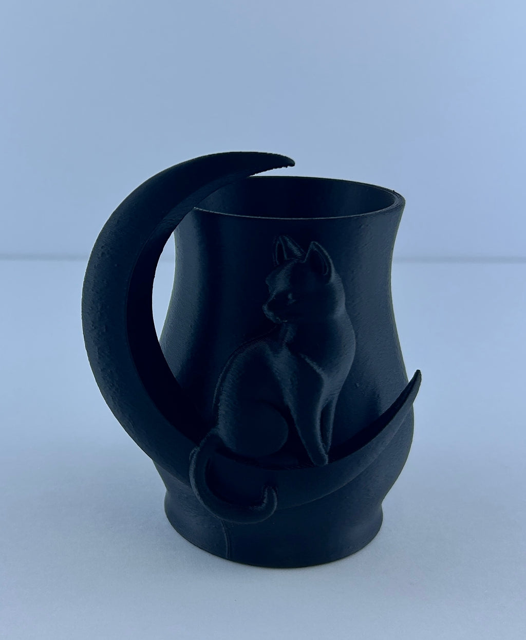 Cat in Moon Planter – Crescent Moon Succulent Pot – Modern Decorative Plant Holder – Unique Desk Decor – Gift for Cat Lovers