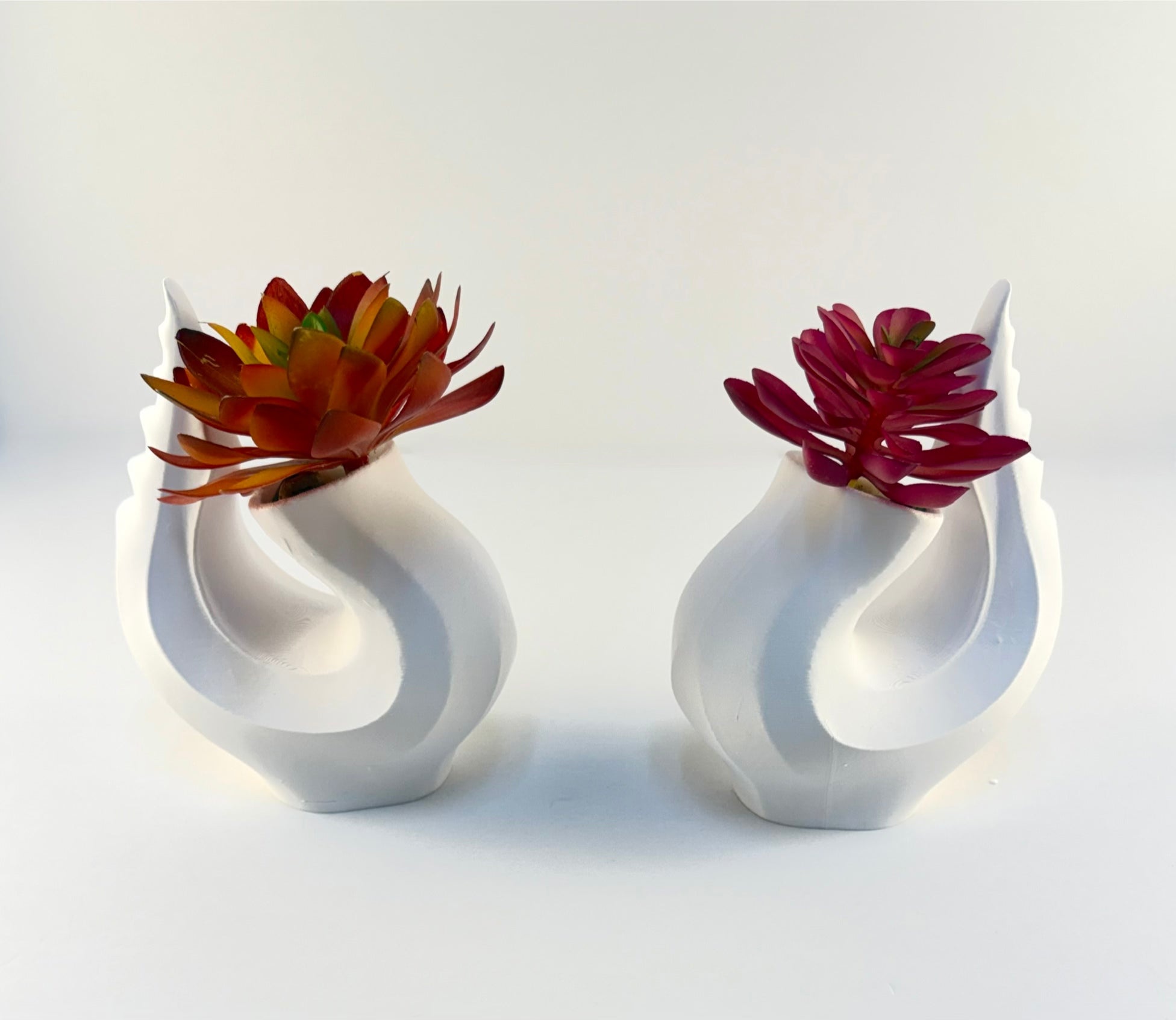 Modern Sculptural Bud Vase | 3D Printed Spiral Flower Vase | Minimalist Home Decor
